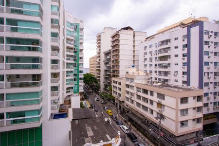 Apartamento à venda com 130m², 3 quartos e 1 vaga Apartamento à venda com 130m², 3 quartos e 1 vagaVista do Quarto 2