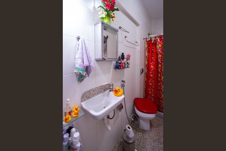 Apartamento à venda com 130m², 3 quartos e 1 vaga Apartamento à venda com 130m², 3 quartos e 1 vagaBanheiro da Suíte