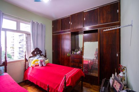 Apartamento à venda com 130m², 3 quartos e 1 vaga Apartamento à venda com 130m², 3 quartos e 1 vagaQuarto 2
