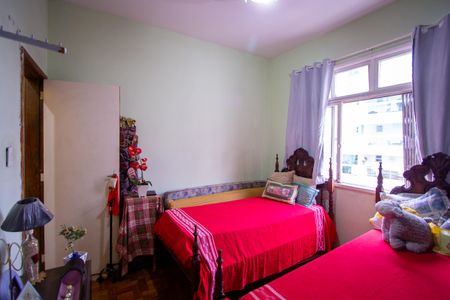 Apartamento à venda com 130m², 3 quartos e 1 vaga Apartamento à venda com 130m², 3 quartos e 1 vagaQuarto 2