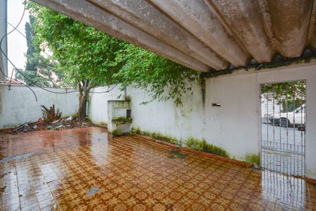Casa para alugar com 128m², 4 quartos e 5 vagas Casa para alugar com 128m², 4 quartos e 5 vagasGaragem