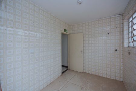 Casa para alugar com 128m², 4 quartos e 5 vagas Casa para alugar com 128m², 4 quartos e 5 vagasCozinha