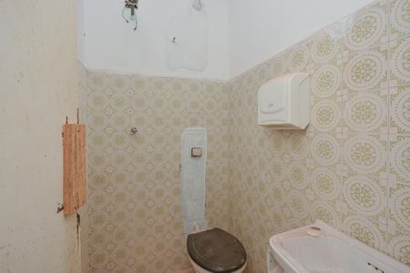 Casa para alugar com 128m², 4 quartos e 5 vagas Casa para alugar com 128m², 4 quartos e 5 vagasBanheiro de serviço