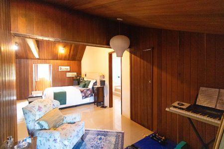 Casa à venda com 250m², 3 quartos e 3 vagas Casa à venda com 250m², 3 quartos e 3 vagasSuíte