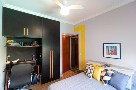 Casa à venda com 250m², 3 quartos e 3 vagas Casa à venda com 250m², 3 quartos e 3 vagasQuarto 01