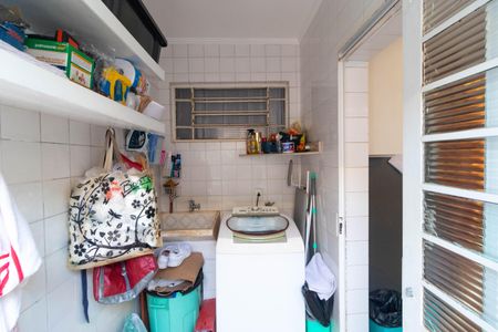 Casa à venda com 250m², 3 quartos e 3 vagas Casa à venda com 250m², 3 quartos e 3 vagasÁrea de Serviço