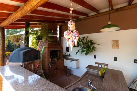 Casa à venda com 250m², 3 quartos e 3 vagas Casa à venda com 250m², 3 quartos e 3 vagasÁrea Gourmet