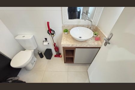 Apartamento à venda com 100m², 2 quartos e 1 vaga Apartamento à venda com 100m², 2 quartos e 1 vagaCobertura - Banheiro