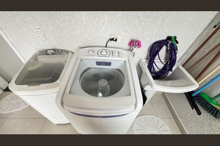 Apartamento à venda com 100m², 2 quartos e 1 vaga Apartamento à venda com 100m², 2 quartos e 1 vagaCobertura - Área de Serviço