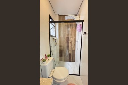 Apartamento à venda com 100m², 2 quartos e 1 vaga Apartamento à venda com 100m², 2 quartos e 1 vagaBanheiro