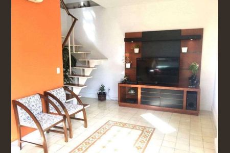 Casa à venda com 130m², 4 quartos e sem vaga