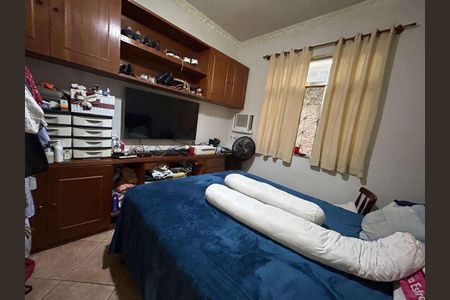 Casa à venda com 303m², 4 quartos e 4 vagas