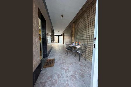 Casa à venda com 303m², 4 quartos e 4 vagas