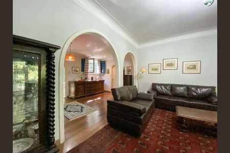 Casa à venda com 425m², 3 quartos e 1 vaga