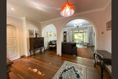 Casa à venda com 425m², 3 quartos e 1 vaga