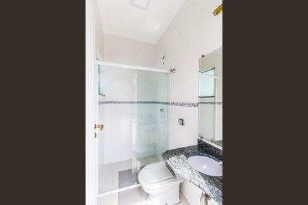 Casa de condomínio para alugar com 560m², 4 quartos e 6 vagas Casa de condomínio para alugar com 560m², 4 quartos e 6 vagasBanheiro