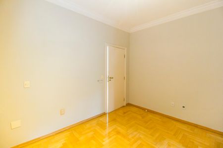 Casa de condomínio para alugar com 560m², 4 quartos e 6 vagas Casa de condomínio para alugar com 560m², 4 quartos e 6 vagasSuíte 4