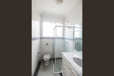 Casa de condomínio para alugar com 560m², 4 quartos e 6 vagas Casa de condomínio para alugar com 560m², 4 quartos e 6 vagasBanheiro da Suíte 5