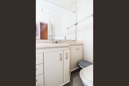 Casa de condomínio para alugar com 560m², 4 quartos e 6 vagas Casa de condomínio para alugar com 560m², 4 quartos e 6 vagasBanheiro da Suíte 3