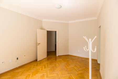 Casa de condomínio para alugar com 560m², 4 quartos e 6 vagas Casa de condomínio para alugar com 560m², 4 quartos e 6 vagasSuíte master 2