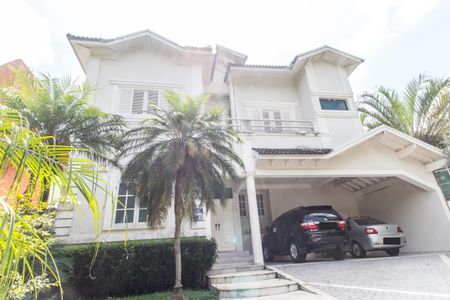 Casa de condomínio para alugar com 560m², 4 quartos e 6 vagas Casa de condomínio para alugar com 560m², 4 quartos e 6 vagasGaragem