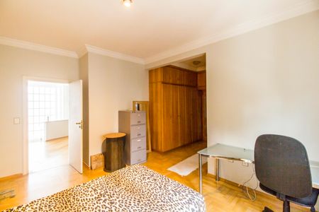 Casa de condomínio para alugar com 560m², 4 quartos e 6 vagas Casa de condomínio para alugar com 560m², 4 quartos e 6 vagasSuíte 3