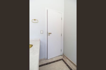 Casa de condomínio para alugar com 560m², 4 quartos e 6 vagas Casa de condomínio para alugar com 560m², 4 quartos e 6 vagasLavabo