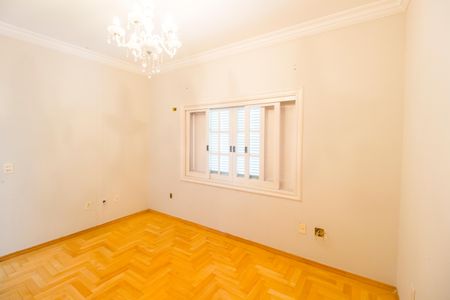 Casa de condomínio para alugar com 560m², 4 quartos e 6 vagas Casa de condomínio para alugar com 560m², 4 quartos e 6 vagasSuíte 5