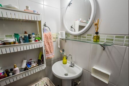 Casa à venda com 84m², 3 quartos e 3 vagas Casa à venda com 84m², 3 quartos e 3 vagasBanheiro da Suíte