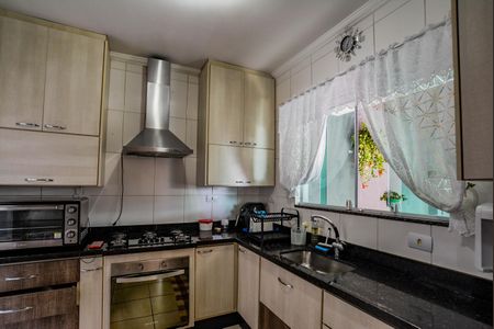 Casa à venda com 84m², 3 quartos e 3 vagas Casa à venda com 84m², 3 quartos e 3 vagasCozinha