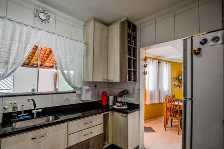 Casa à venda com 84m², 3 quartos e 3 vagas Casa à venda com 84m², 3 quartos e 3 vagasCozinha
