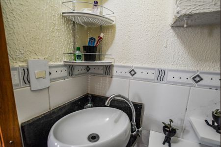 Casa à venda com 84m², 3 quartos e 3 vagas Casa à venda com 84m², 3 quartos e 3 vagasLavabo