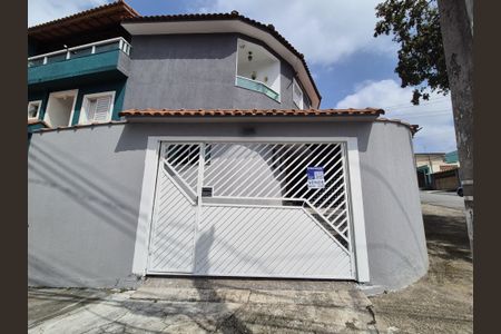 Casa à venda com 84m², 3 quartos e 3 vagas Casa à venda com 84m², 3 quartos e 3 vagasFachada