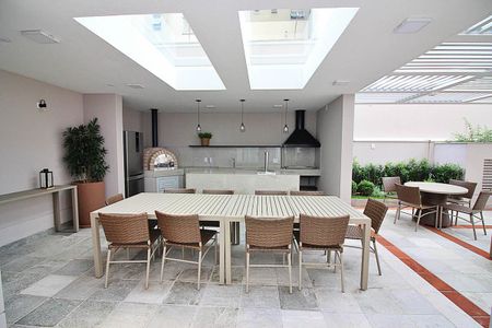 Apartamento à venda com 96m², 3 quartos e 2 vagas Apartamento à venda com 96m², 3 quartos e 2 vagasÁrea comum - Churrasqueira