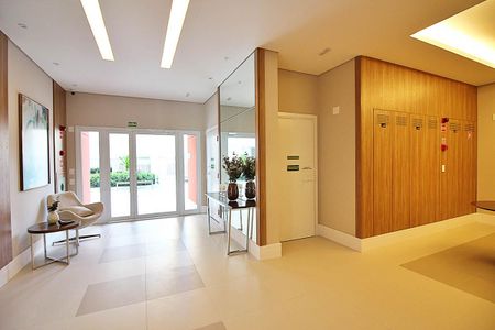 Apartamento à venda com 96m², 3 quartos e 2 vagas Apartamento à venda com 96m², 3 quartos e 2 vagasHall de Elevadores