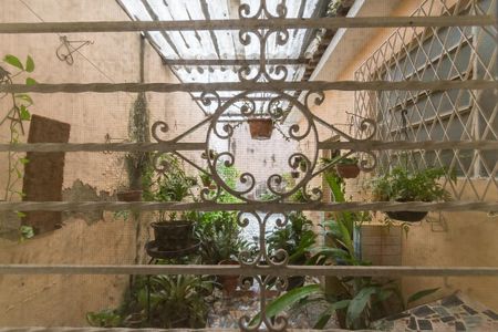 Casa à venda com 296m², 4 quartos e 2 vagas Casa à venda com 296m², 4 quartos e 2 vagasQuarto 1