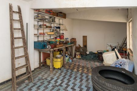 Casa à venda com 296m², 4 quartos e 2 vagas Casa à venda com 296m², 4 quartos e 2 vagasGaragem