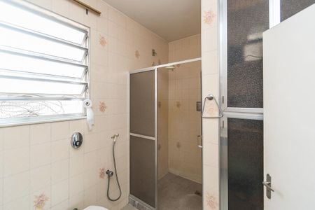 Casa à venda com 296m², 4 quartos e 2 vagas Casa à venda com 296m², 4 quartos e 2 vagasBanheiro da Suíte