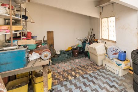 Casa à venda com 296m², 4 quartos e 2 vagas Casa à venda com 296m², 4 quartos e 2 vagasGaragem