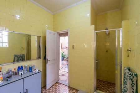 Casa à venda com 296m², 4 quartos e 2 vagas Casa à venda com 296m², 4 quartos e 2 vagasBanheiro Social 2