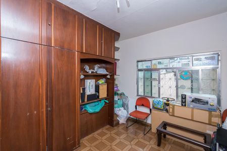 Casa à venda com 296m², 4 quartos e 2 vagas Casa à venda com 296m², 4 quartos e 2 vagasQuarto 2