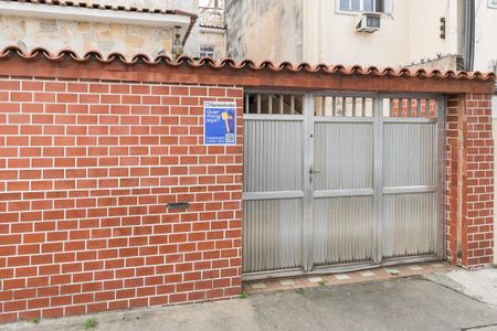 Casa à venda com 296m², 4 quartos e 2 vagas Casa à venda com 296m², 4 quartos e 2 vagasPlaca