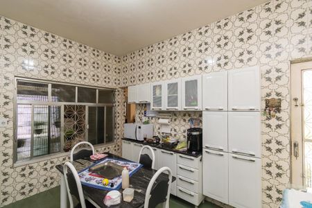 Casa à venda com 296m², 4 quartos e 2 vagas Casa à venda com 296m², 4 quartos e 2 vagasCozinha