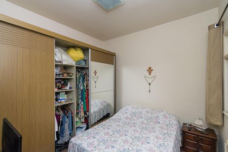 Casa à venda com 296m², 4 quartos e 2 vagas Casa à venda com 296m², 4 quartos e 2 vagasQuarto 1