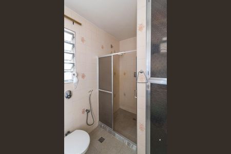 Casa à venda com 296m², 4 quartos e 2 vagas Casa à venda com 296m², 4 quartos e 2 vagasBanheiro da Suíte