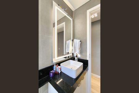 Apartamento à venda com 136m², 3 quartos e 2 vagas Apartamento à venda com 136m², 3 quartos e 2 vagasBanheiro 2