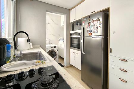 Apartamento à venda com 136m², 3 quartos e 2 vagas Apartamento à venda com 136m², 3 quartos e 2 vagasCozinha