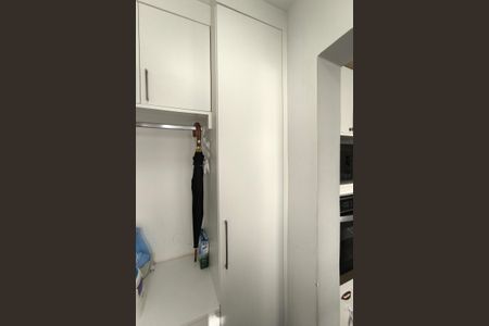 Apartamento à venda com 136m², 3 quartos e 2 vagas Apartamento à venda com 136m², 3 quartos e 2 vagasÁrea de Serviço