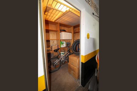 Apartamento à venda com 115m², 3 quartos e 2 vagas Apartamento à venda com 115m², 3 quartos e 2 vagasDespensa