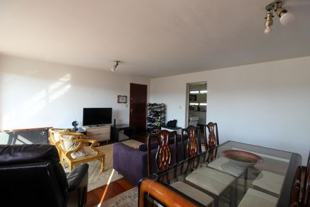 Apartamento à venda com 115m², 3 quartos e 2 vagas Apartamento à venda com 115m², 3 quartos e 2 vagasSala